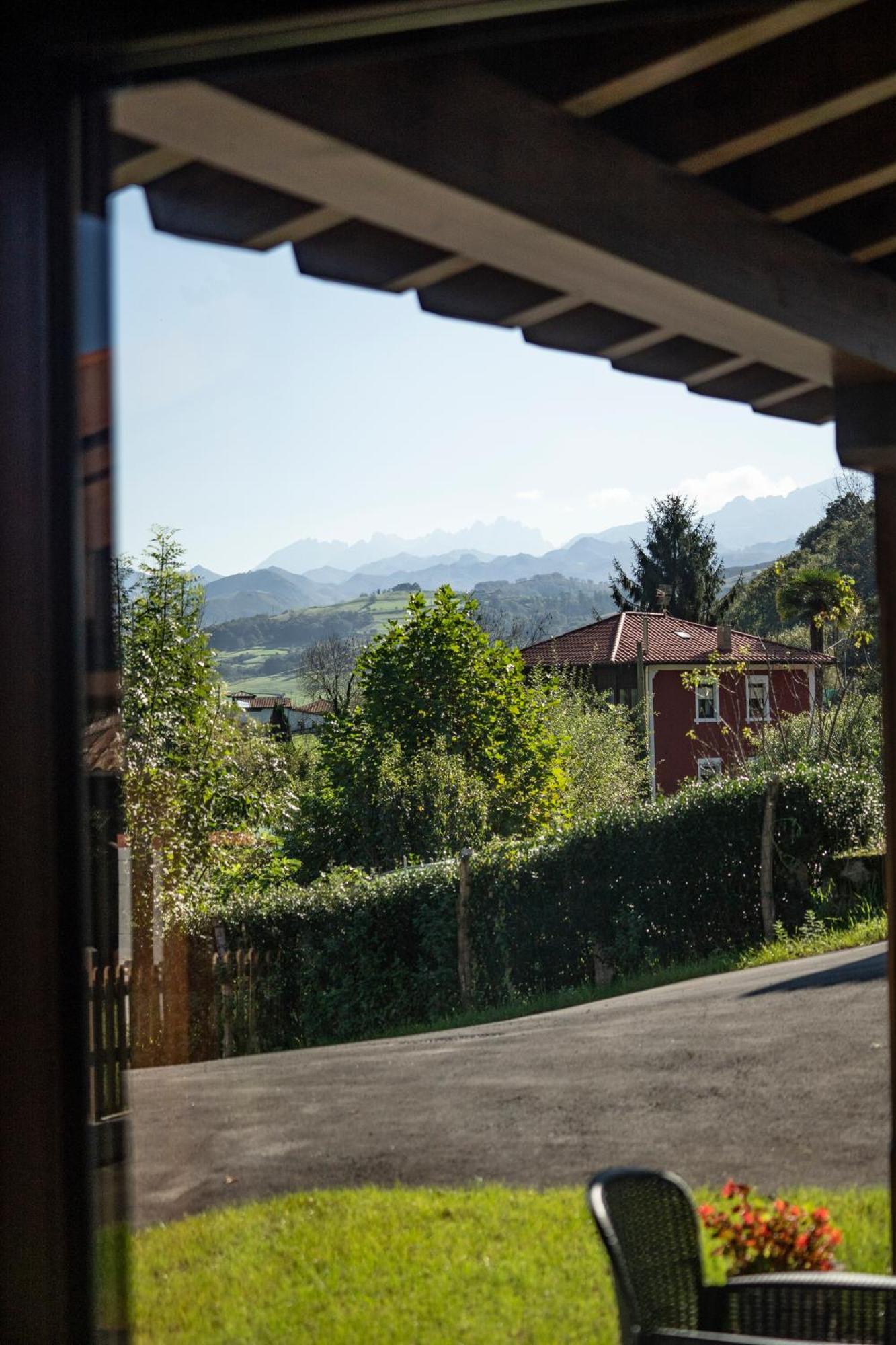 Apartamentos Cuetumerin Cangas de Onis Luaran gambar