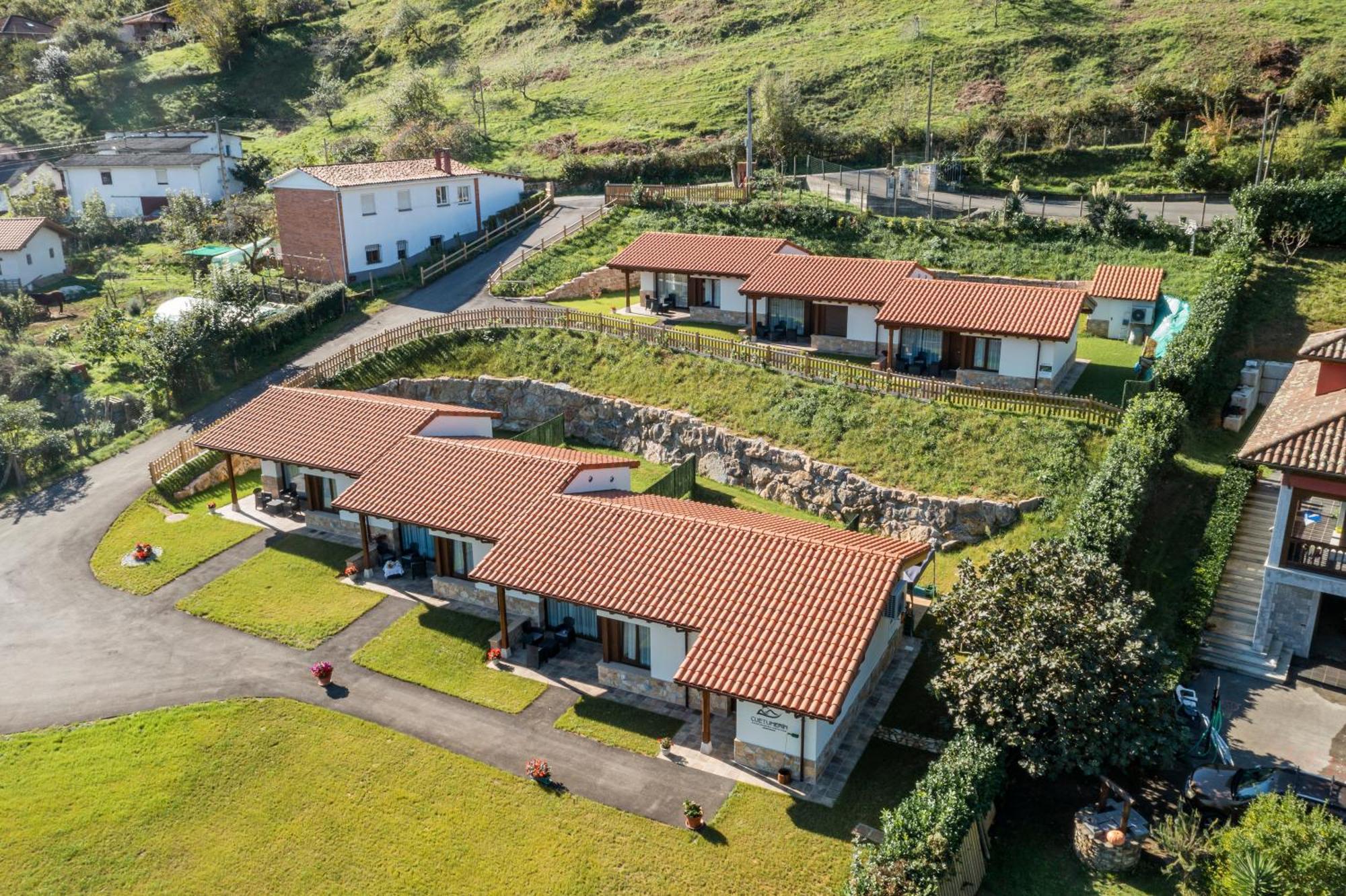 Apartamentos Cuetumerin Cangas de Onis Luaran gambar