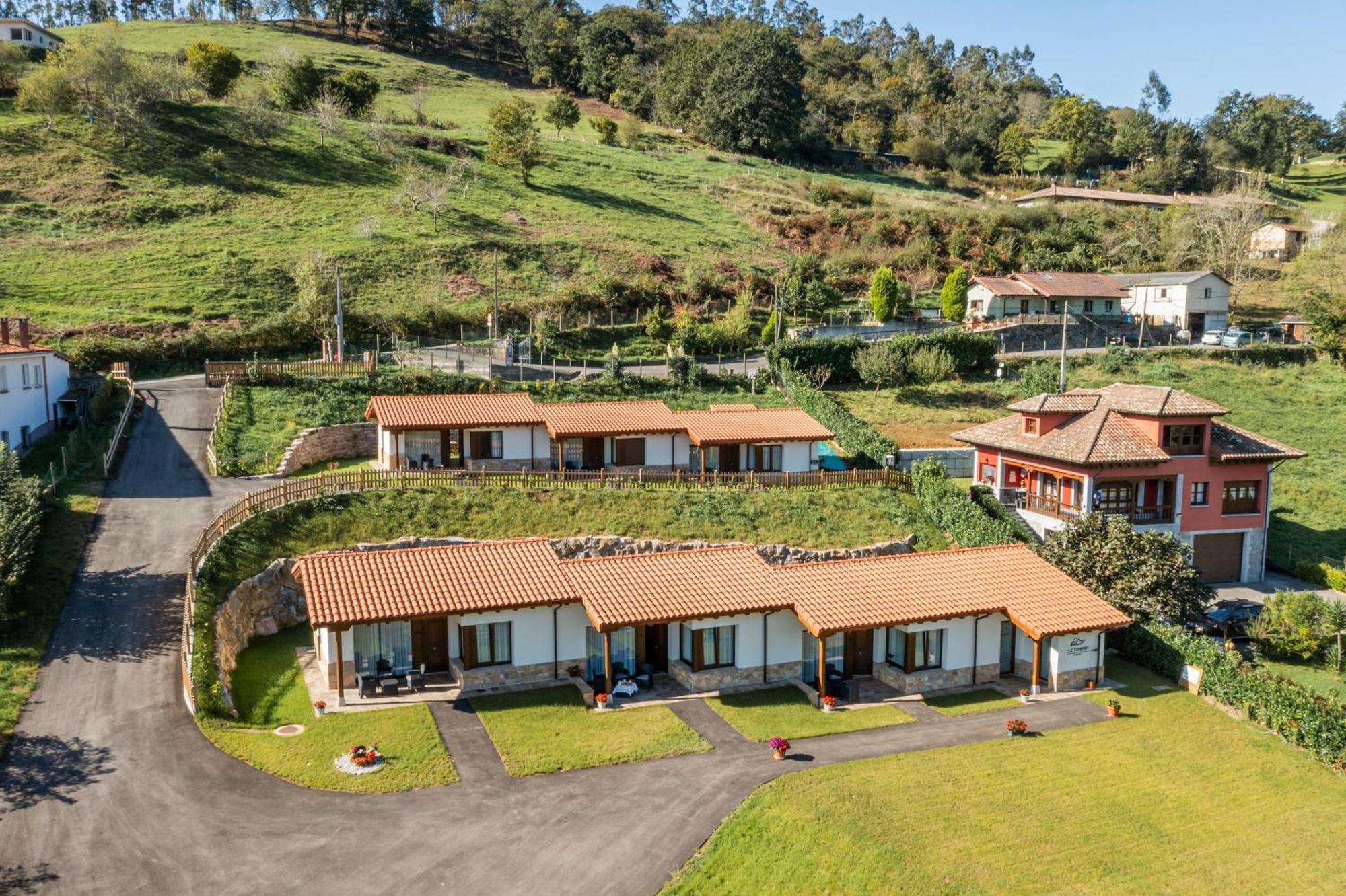 Apartamentos Cuetumerin Cangas de Onis Luaran gambar