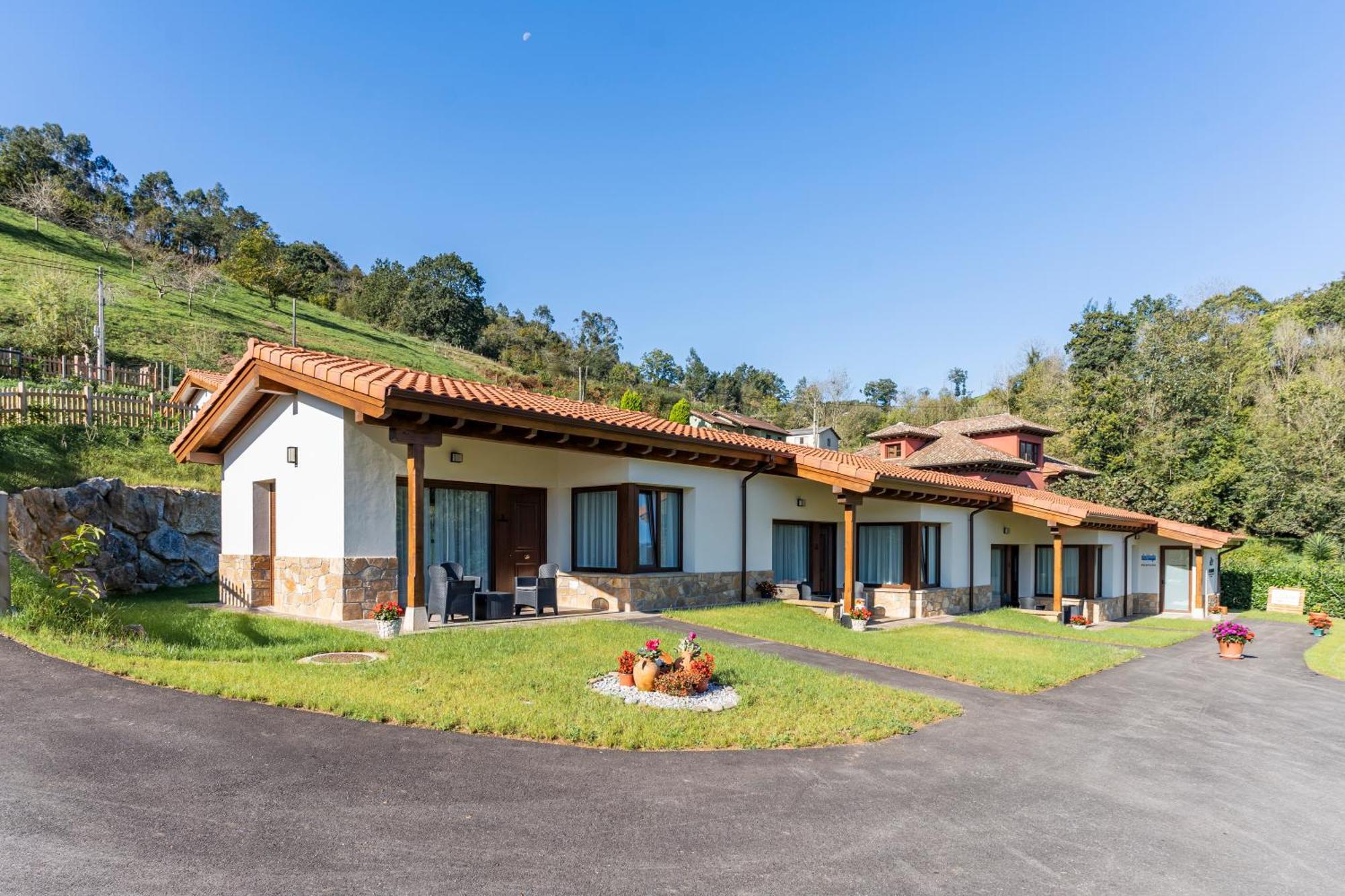 Apartamentos Cuetumerin Cangas de Onis Luaran gambar